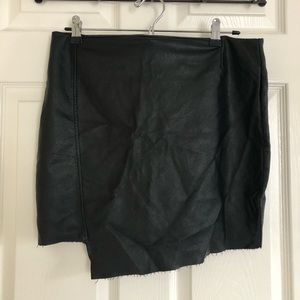Asymmetrical black skirt